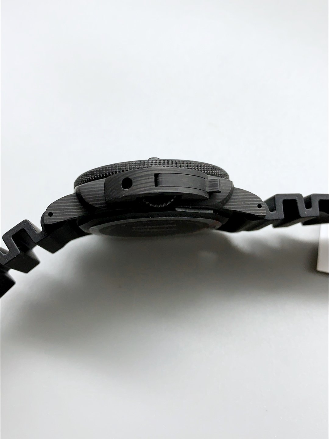 Panerai Submersible PAM02231 Carbotech Watch 42MM(1;1 Super Clone) - Image 6