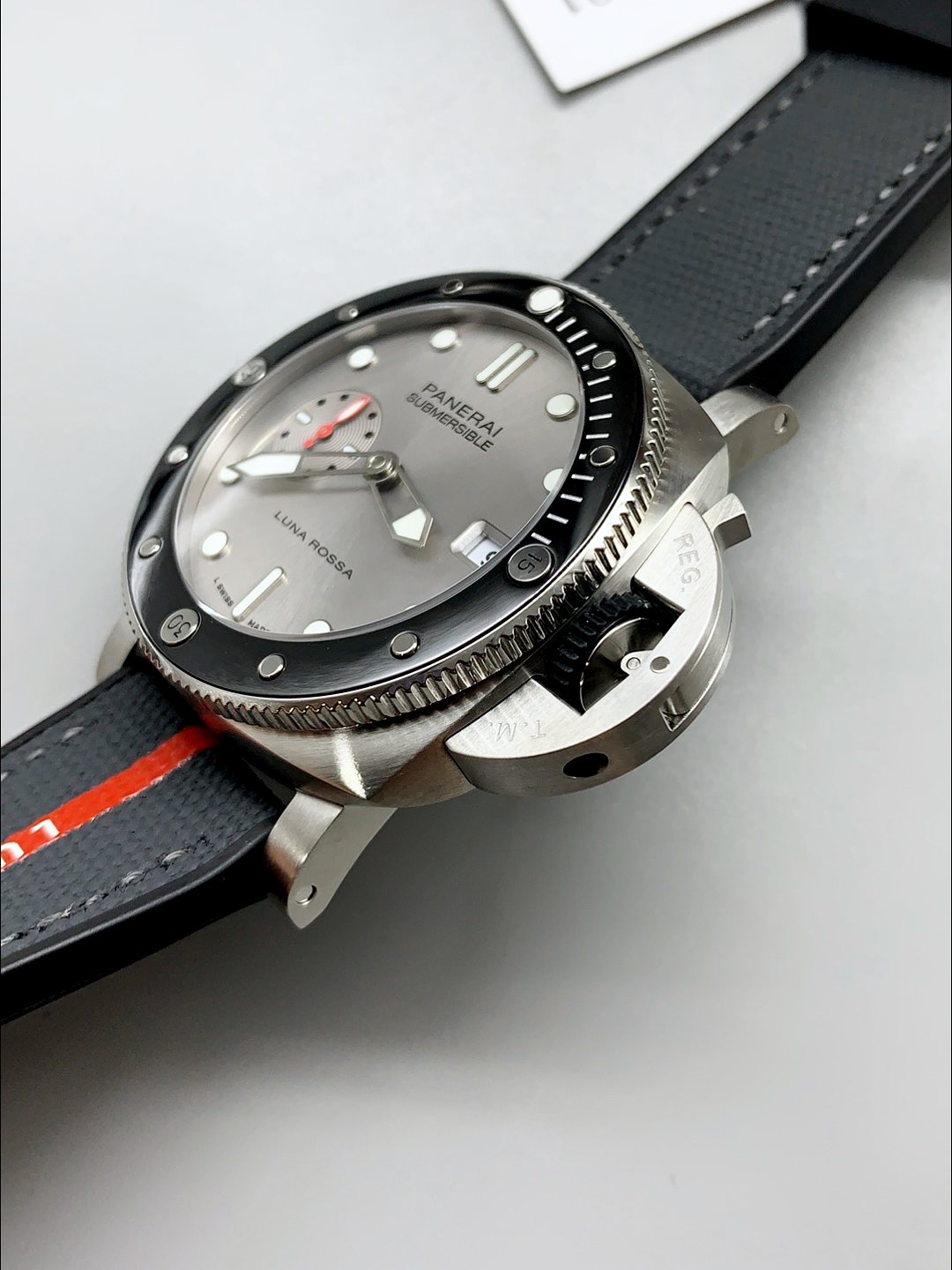Panerai Submersible Quarantaquattro PAM1681 Luna Rossa 44MM（1;1Super Clone） - Image 4