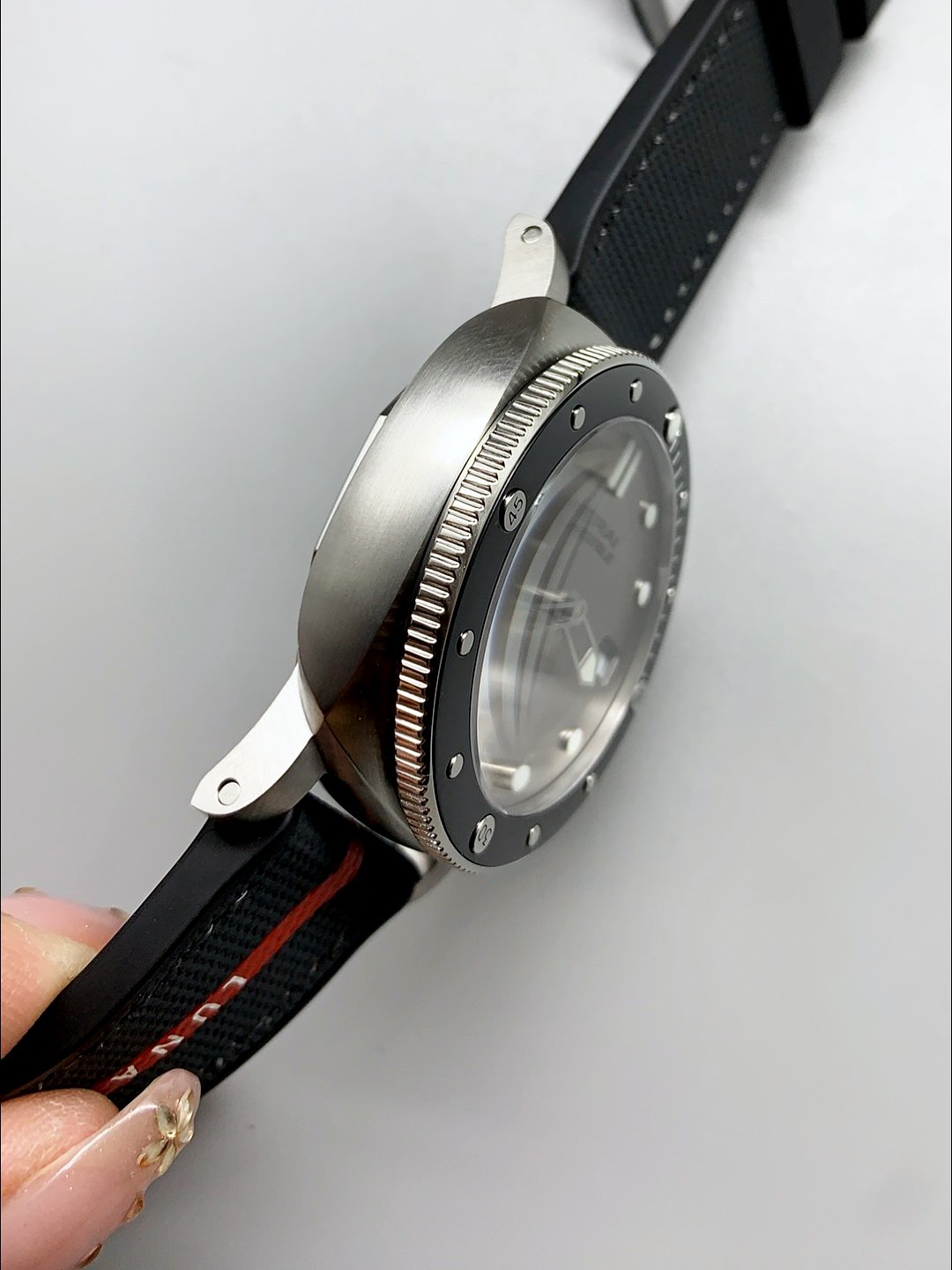 Panerai Submersible Quarantaquattro PAM1681 Luna Rossa 44MM（1;1Super Clone） - Image 6