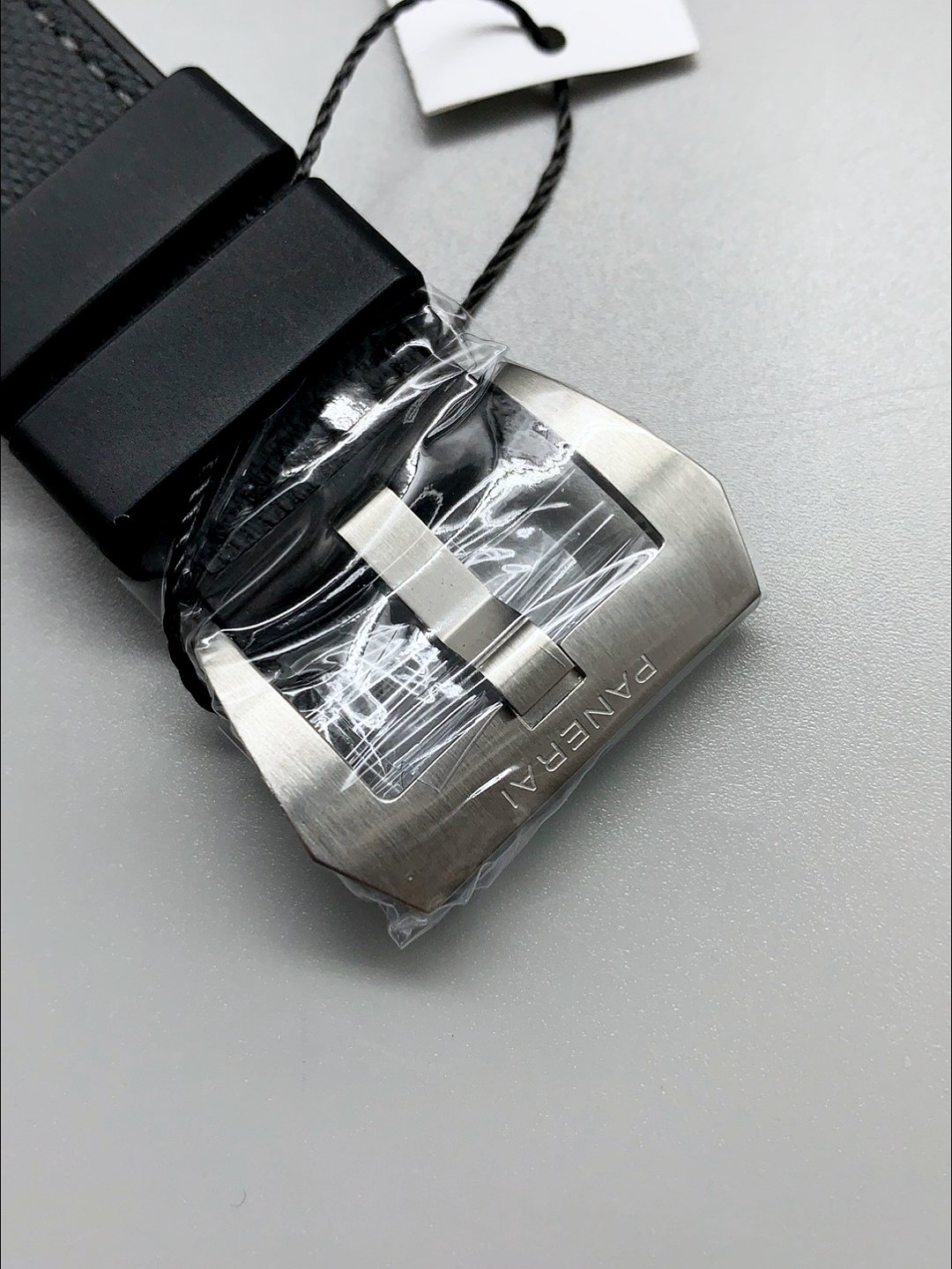Panerai Submersible Quarantaquattro PAM1681 Luna Rossa 44MM（1;1Super Clone） - Image 7