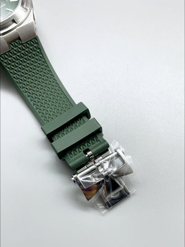 Vacheron Constantin Overseas Chronograph 904L Steel Green Dial – Rubber Strap(1:1Super Clone) - Image 7