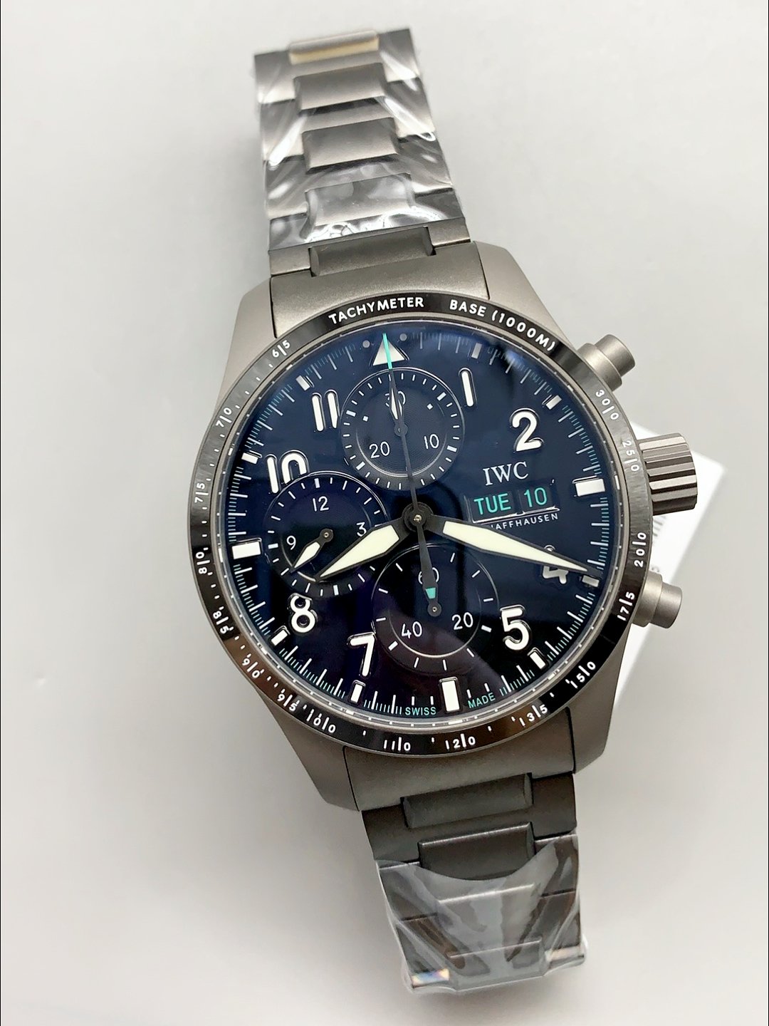 IWC Pilot’s IW388306 Chronograph 41 Mercedes-AMG Pertonas F1 Ceramic Watch(1:1Super Clone) - Image 2