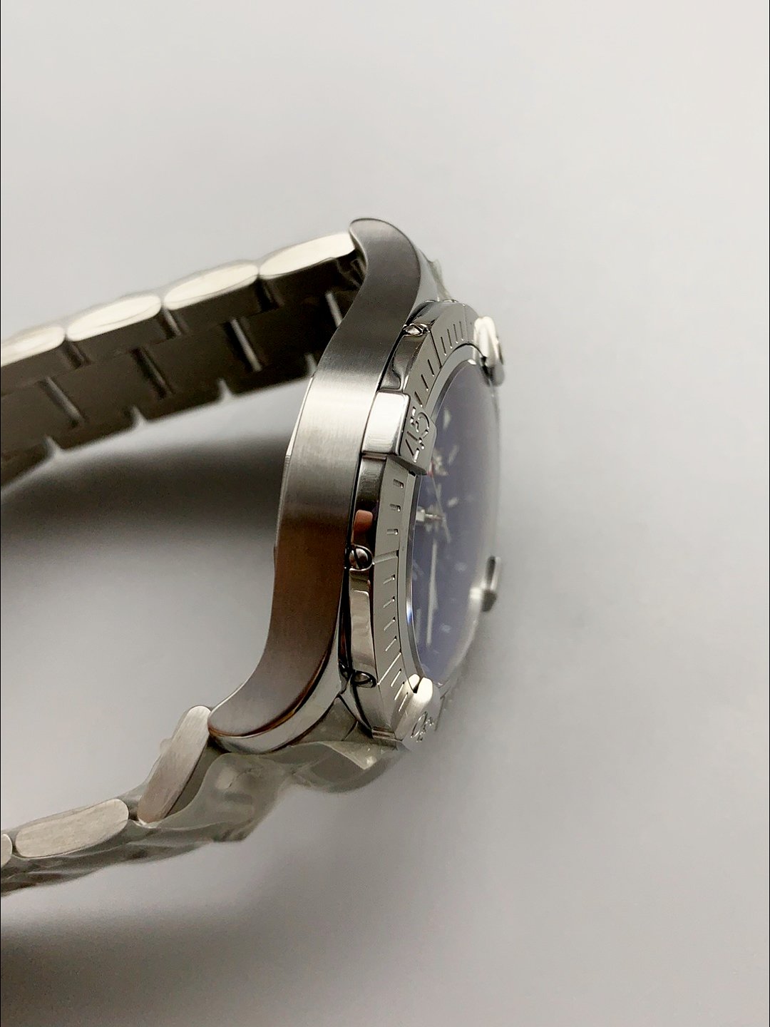 Breitling Avenger 43 Automatic Blue Dial Steel Strap (1:1Super Clone) - Image 6
