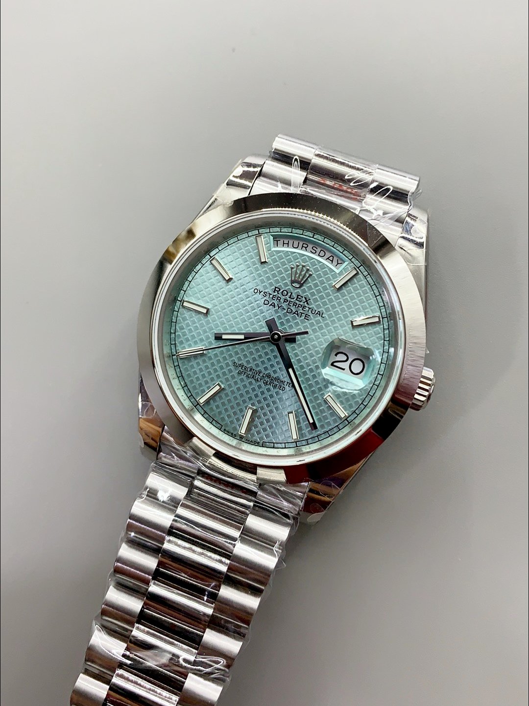 Rolex Day Date Presidential M228206-0004 904L Steel 40MM – Light Blue Dial （1:1Super Clone） - Image 3