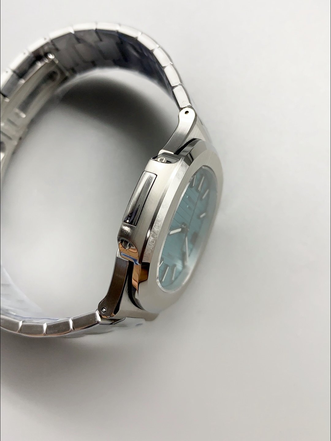 Patek Philippe Nautilus 5711 Tiffany Blue Edition (1:1Super Clone) - Image 5