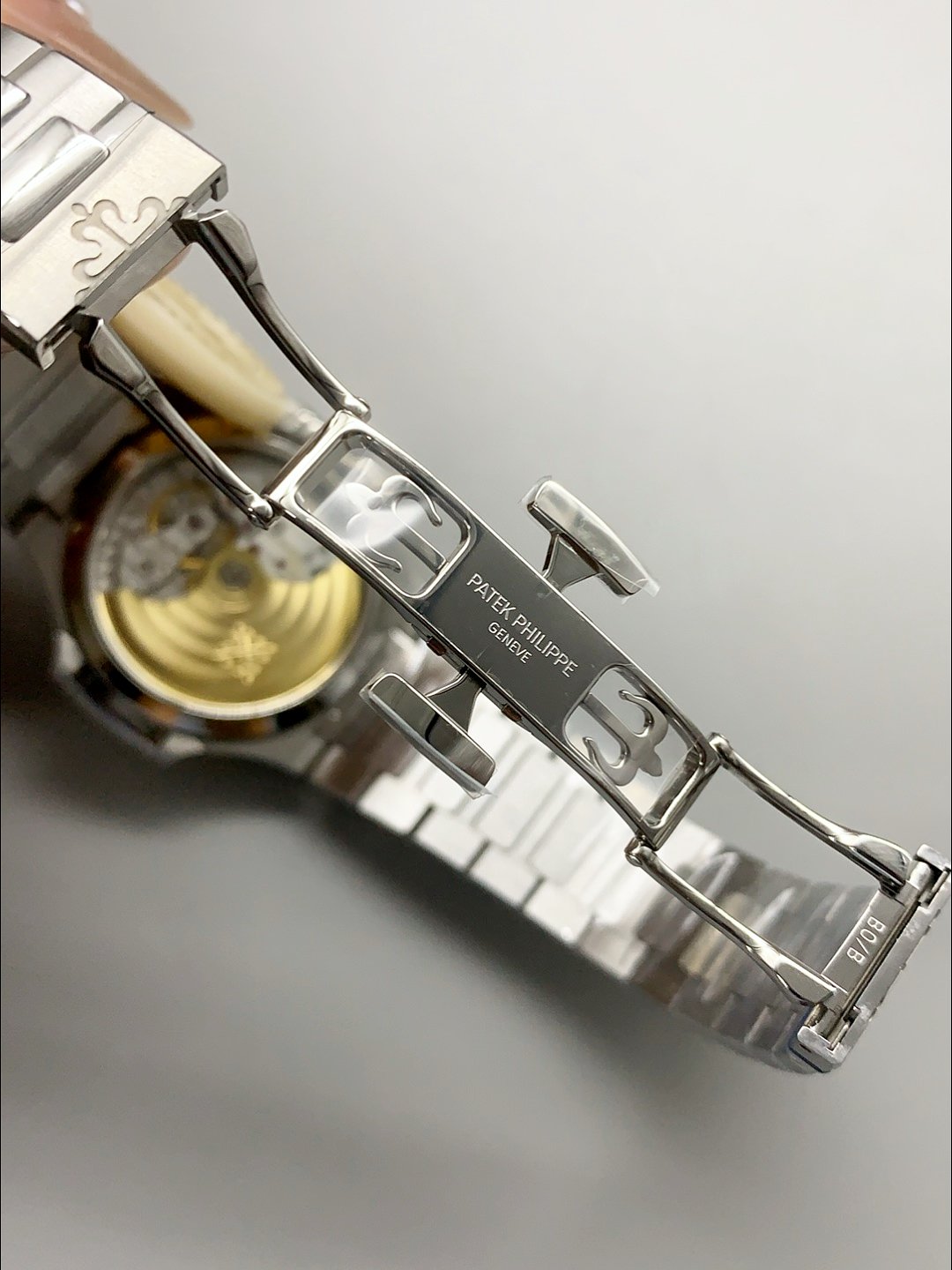 Patek Philippe Nautilus 7118 35MM 1:1 Stainless Steel Grey Dial(1:1Super Clone) - Image 8
