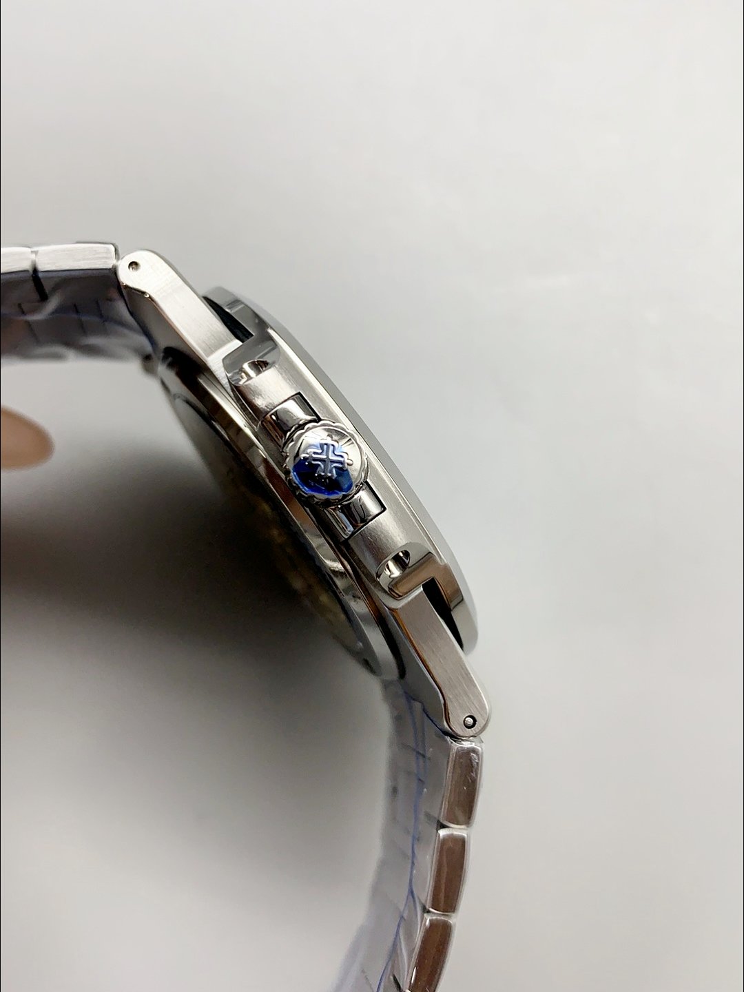 Patek Philippe Nautilus 5711 Tiffany Blue Edition (1:1Super Clone) - Image 6