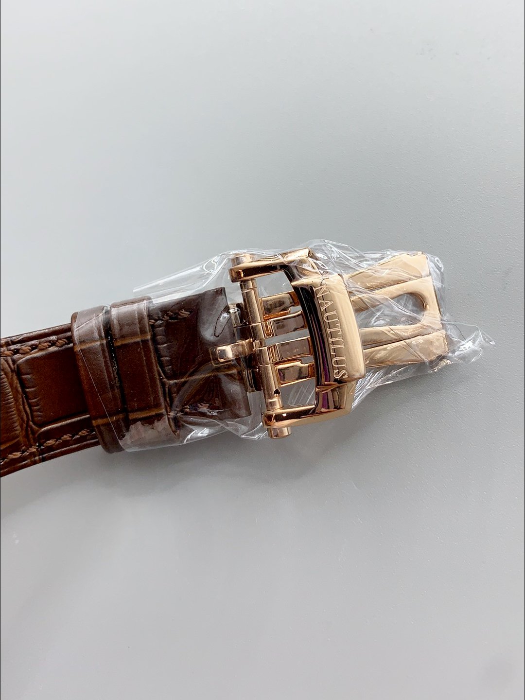 Patek Philippe Nautilus 5712/R Grey Dial Leather Strap(1:1Super Clone) - Image 9