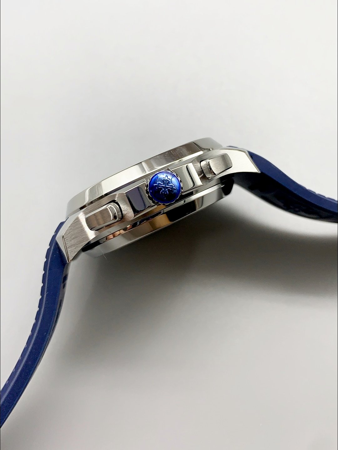Patek Philippe Aquanaut 5968 Chronograph Steel Casing Blue Dial Watch(1:1 Super Clone) - Image 7