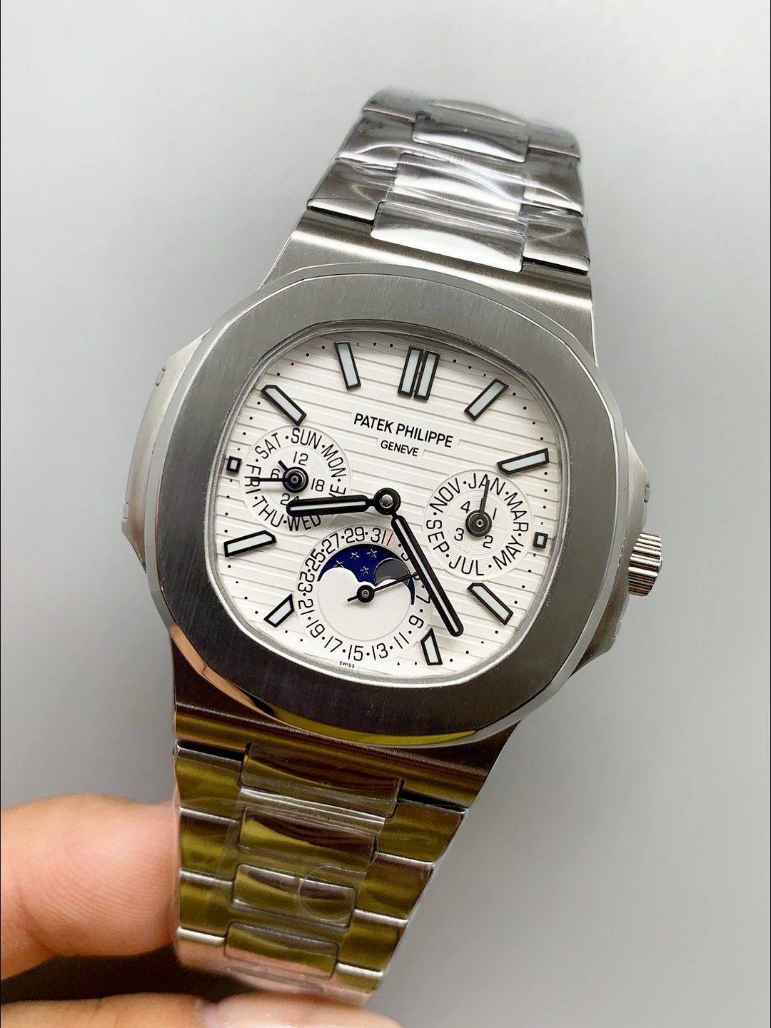 Patek Philippe Nautilus 5740 Perpetual Calendar Stainless Steel White Dial (1:1Super Clone) - Image 3