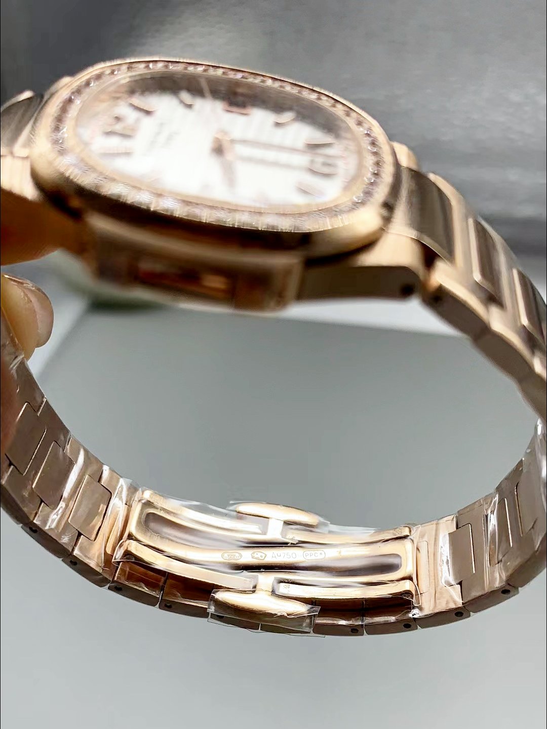 Patek Philippe Nautilus 7010/1GR-011 32MM- Genuine Diamonds on Bezel(1:1 Super Clone) - Image 4