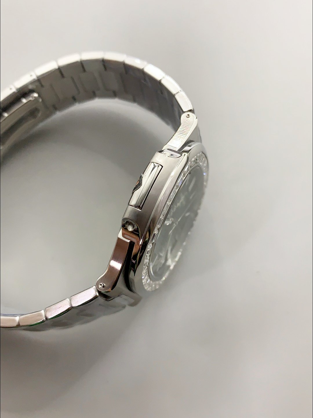Patek Philippe Nautilus 5711 904L Steel 2023 Updated Mirror – Green Dial(1:1Super Clone) - Image 7