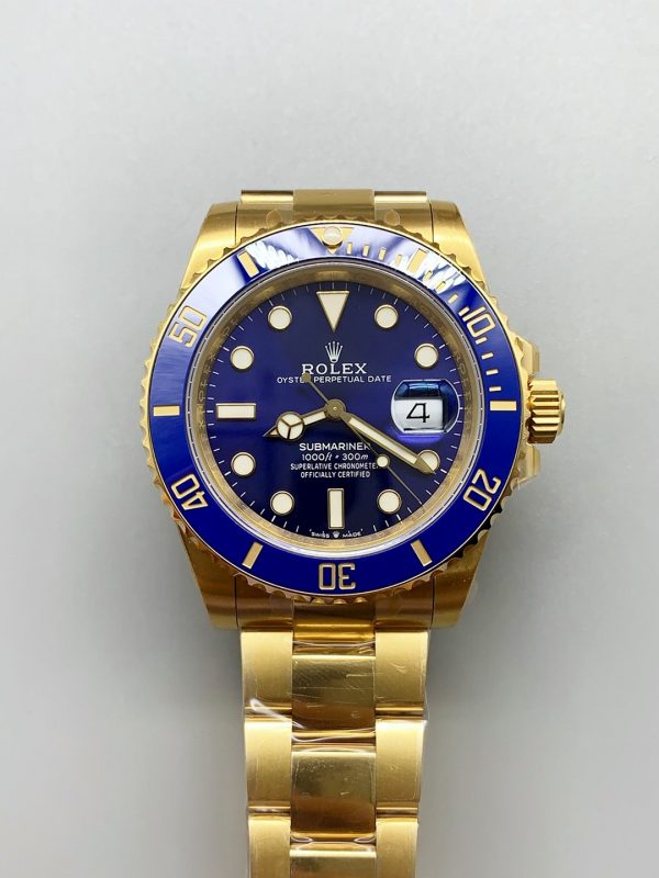 Rolex Submariner 40mm Gold Case, Blue Dial, 3135 Movement.(1;1Super Clone)