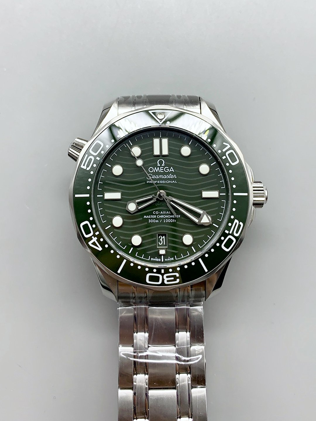 1:1 super clone OMEGA Seamaster Diver 300M 42mm Green Dial