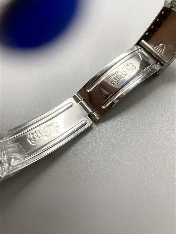 Rolex Vintage Watch With Silver Dial and Steel Bracelet(1;1 Super Clone) - Image 9