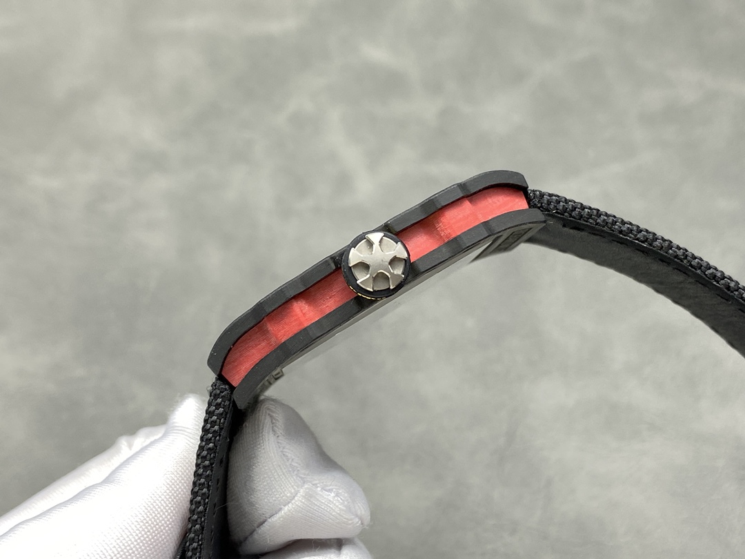 Best Replica Richard Mille RM67-02 Super Clone 47mm Skeleton Dial Carbon Fiber Watch - Image 8