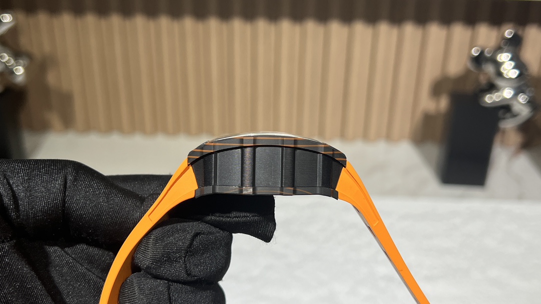 Swiss Replica Richard Mille RM 11-03 McLaren Watch – Carbon Fiber Skeleton Chronograph with Striking Orange Rubber Strap - Image 5