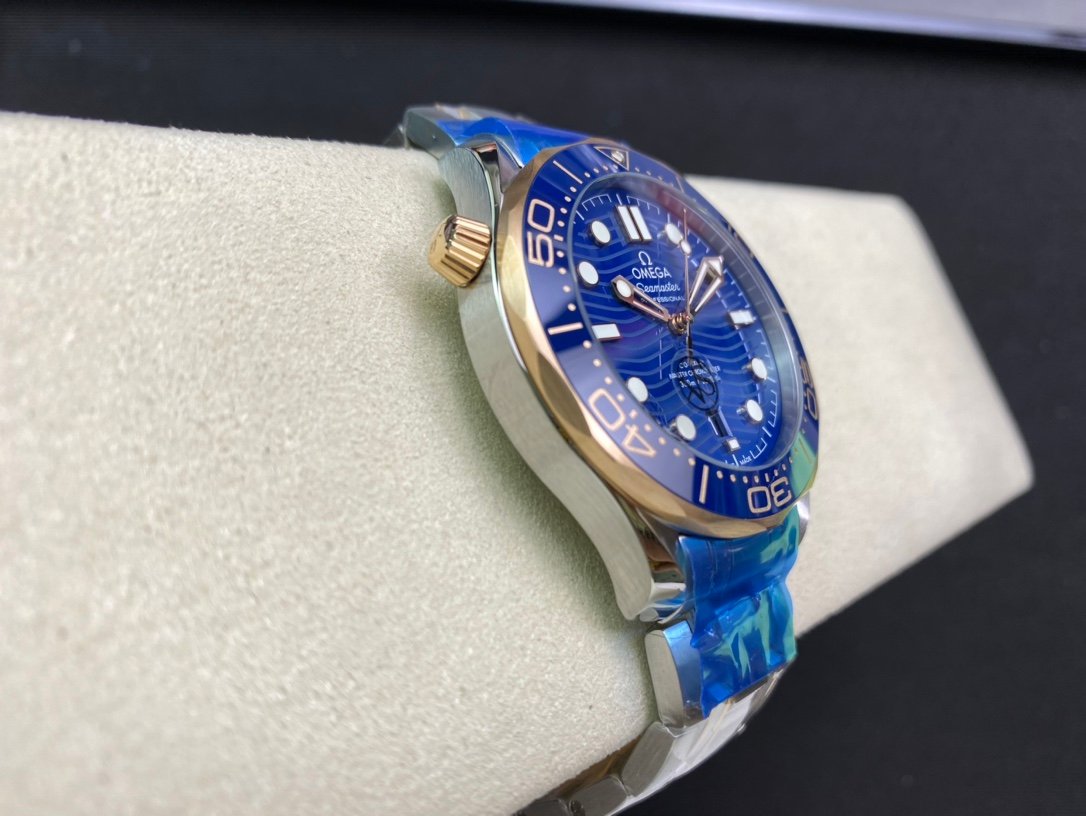OMEGA Seamaster Diver 300M 42mm Blue Dial - Image 6