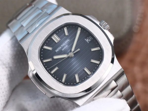 1:1 Superclone Patek Philippe Nautilus 5711/1R-（Patek 5711） - Image 3