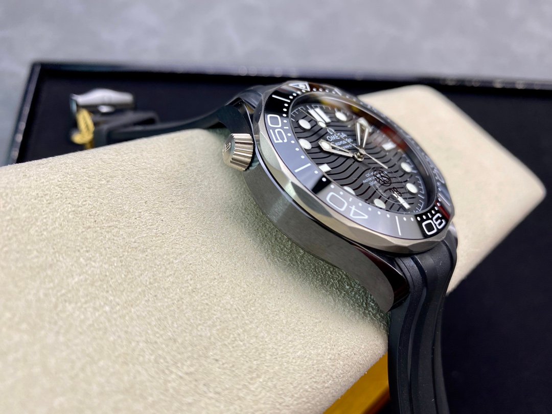 OMEGA Seamaster Diver 300M 42mm - Image 5