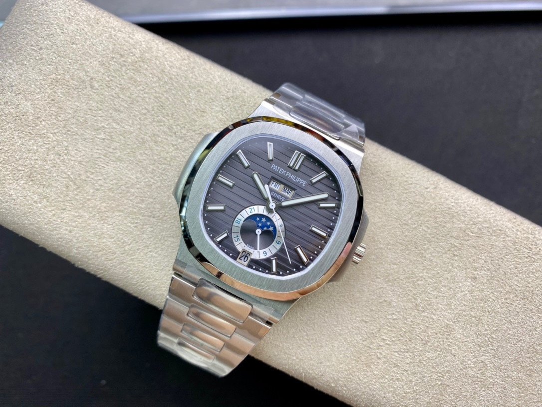 1:1 Superclone Patek Philippe Nautilus Annual Calendar 5726 - Image 4