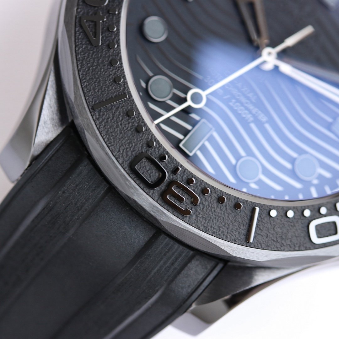 Omega Seamaster Diver 300M Ceramic Black Co-Axial - Image 6