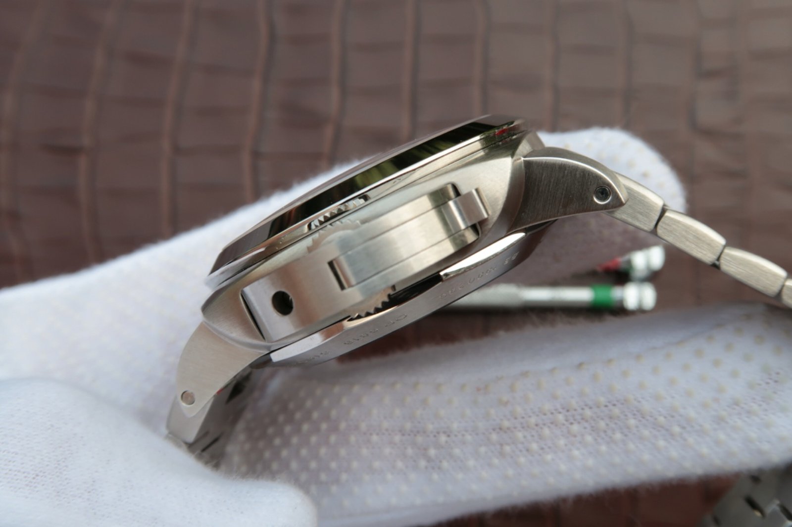 Panerai Luminor PAM0328-1:1 Superclone - Image 4