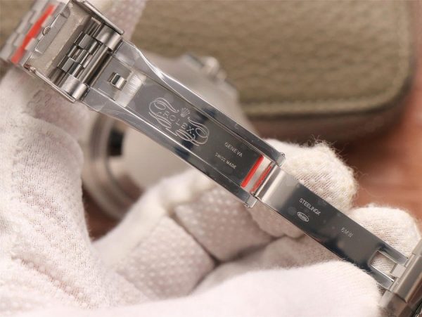 1:1 Superclone Pepsi-Rolex GMT-Master II 126710BLRO(Pepsi) - Image 8