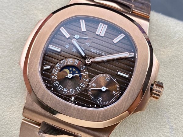 Patek Philippe Nautilus 5712GR-001 18K Rose Gold - Image 3