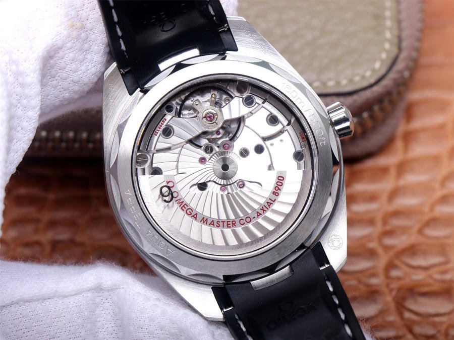 Omega Seamaster Aqua Terra Co-Axial SPECTRE – 1:1 Superclone - Image 7