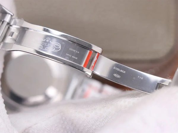 Rolex GMT-Master II 116710LN-1:1 Superclone - Image 10