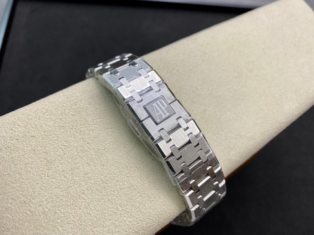 1:1 Superclone Audemars Piguet Royal Oak Chronograph - Image 9