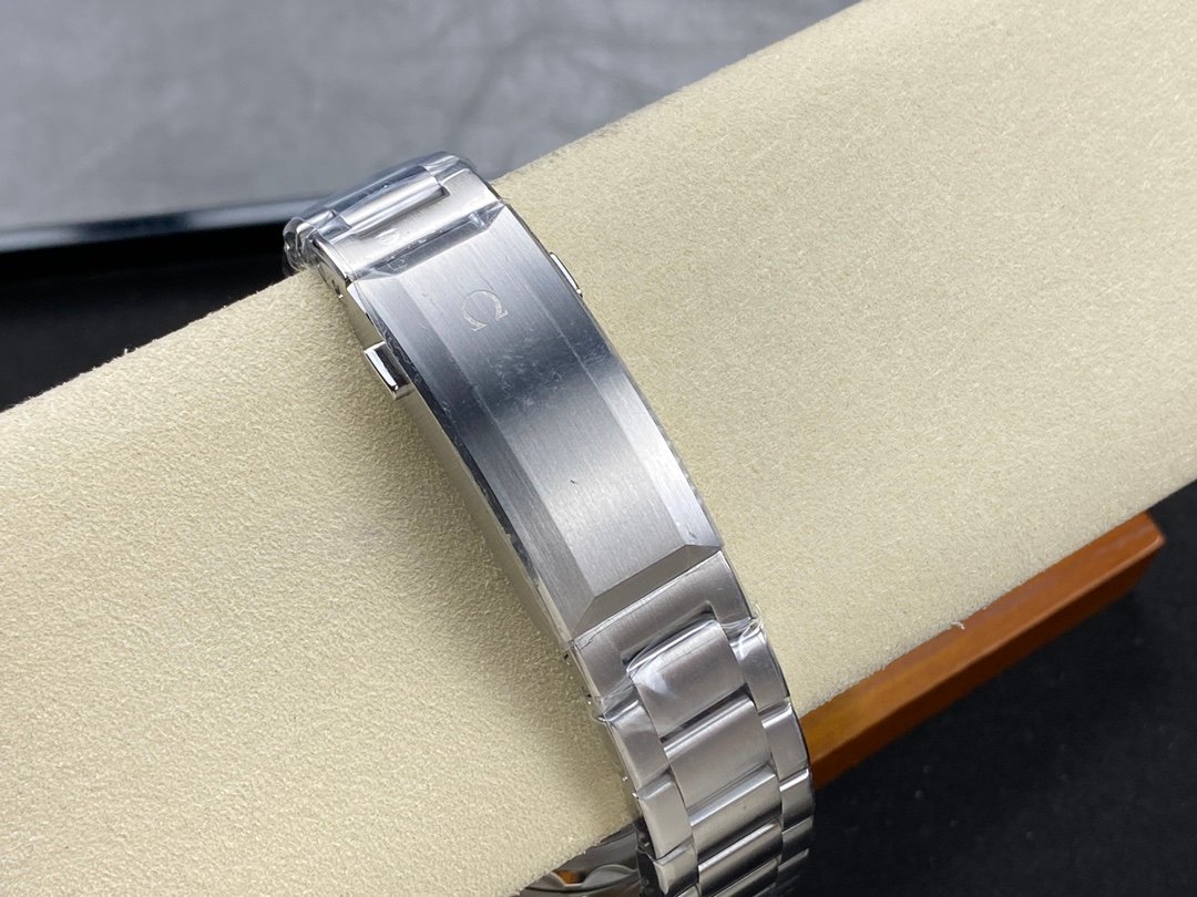 Omega Planet Ocean 6000M COAXIAL MASTER 45.5 MM Ultra Deep 215.32.4 - Image 9