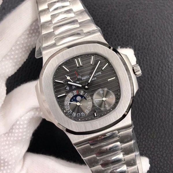 Patek Philippe Nautilus 5712 - Image 2