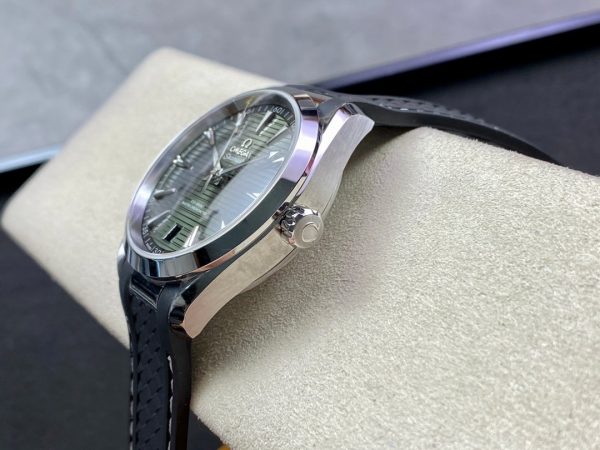Omega Seamaster Aqua Terra 150M Co-Axial Master Chronometer - Image 6