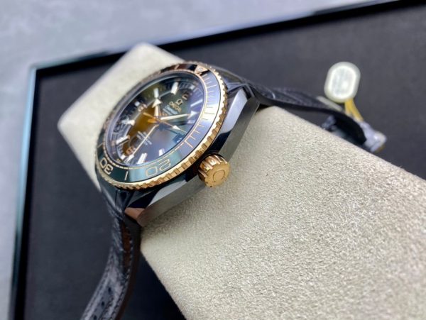 Omega Chieftain Series Black Ceramic Ocean Universe 600 meters (Deep Sea Black) - Image 7