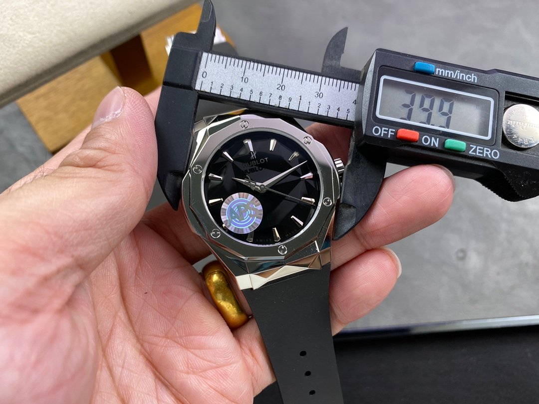 Hublot Classic Fusion Orlinski - Image 9