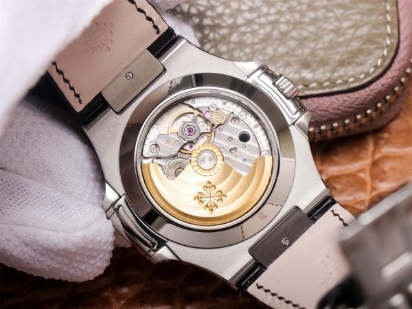 1:1 Superclone- Patek Philippe Nautilus 5726/1A-010 (white dial patek) - Image 7