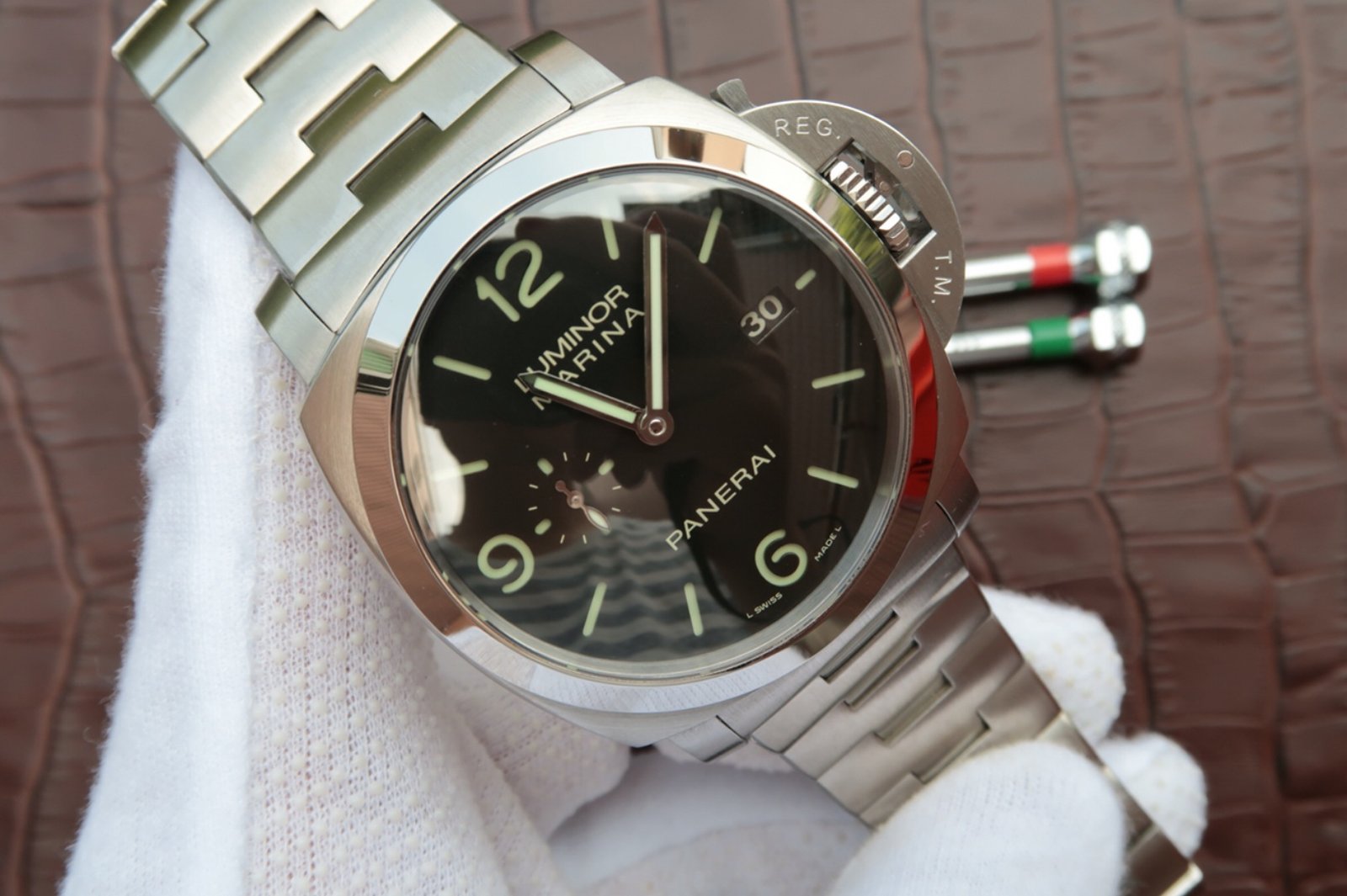 Panerai Luminor PAM0328-1:1 Superclone - Image 2