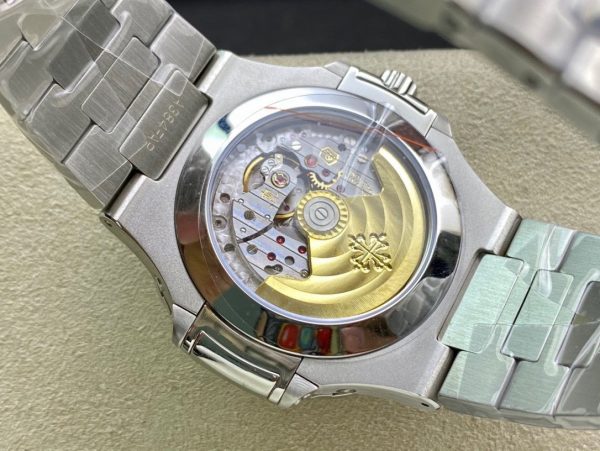Patek Philippe Nautilus Annual Calendar 5726 - Image 8