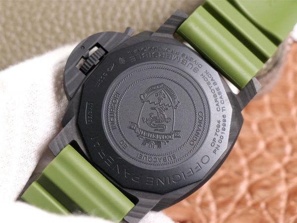 Panerai Carbotech Marina Militare Submersible,PAM961-1:1 Superclone - Image 7