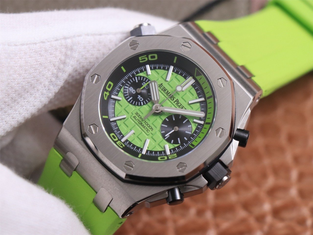 Audemars Piguet Royal Oak Offshore Diver Chronograph 26703ST.OOO 1:1 Superclone - Image 4