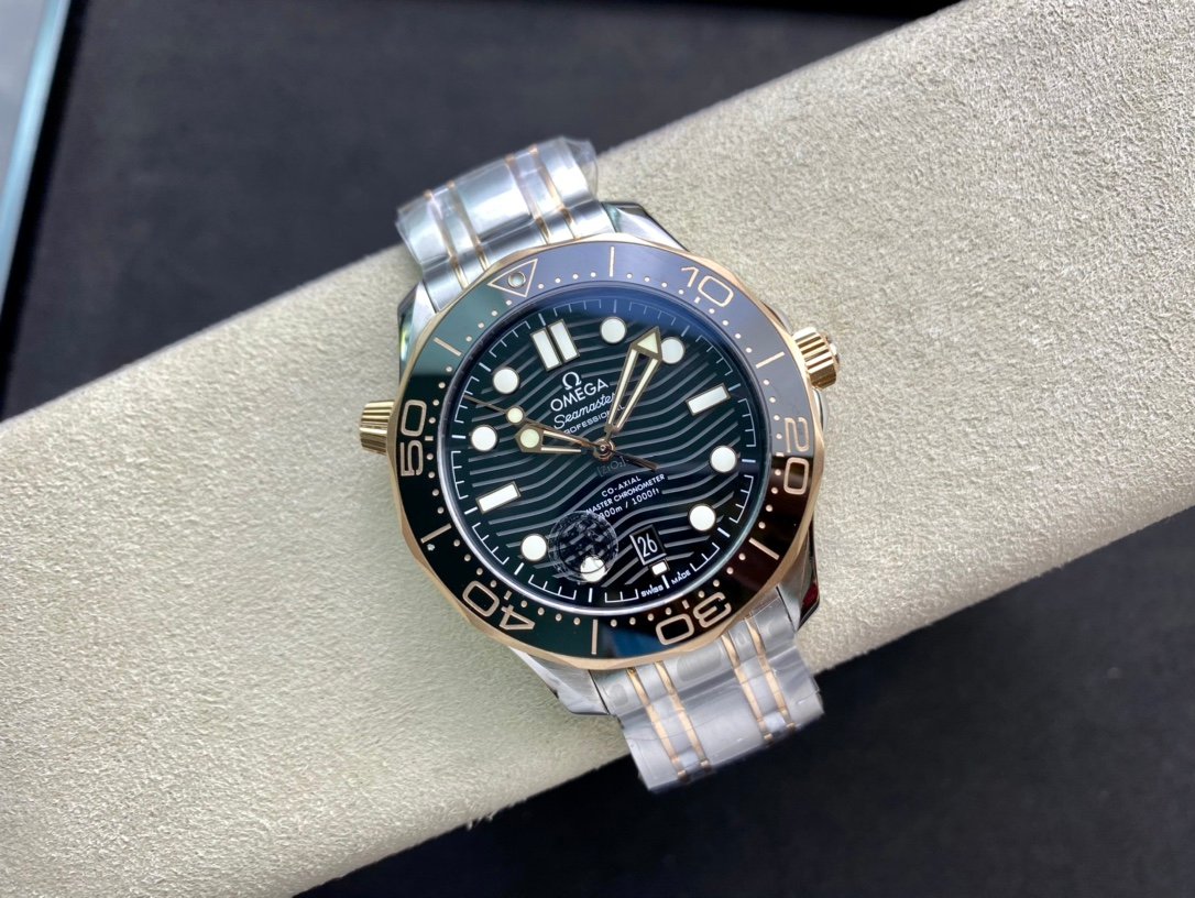 OMEGA Seamaster Diver 300M 42mm Black Dial - Image 5