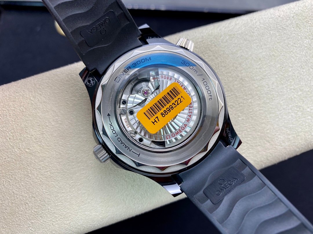 OMEGA Seamaster Diver 300M 42mm - Image 8