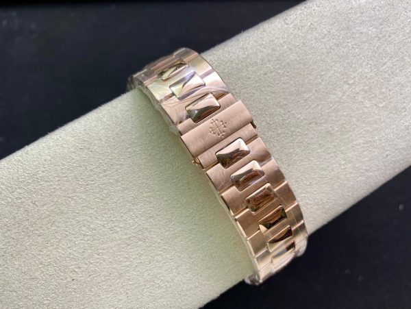 Patek Philippe Nautilus 5723 1:1 Superclone - Image 9