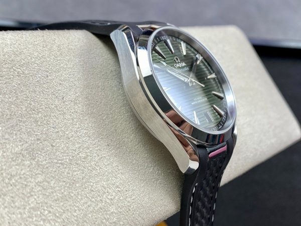 Omega Seamaster Aqua Terra 150M Co-Axial Master Chronometer - Image 5