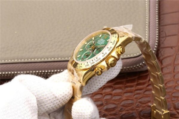 Rolex Cosmograph Daytona 18K (Gold green dial daytona) - Image 2