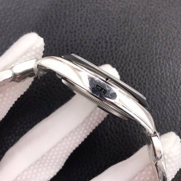 Rolex Oyster Perpetual 41 black face 124300 - Image 6