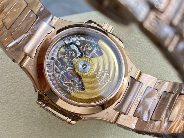 Patek Philippe Aquanaut 7118/1450R-0011 - Image 8