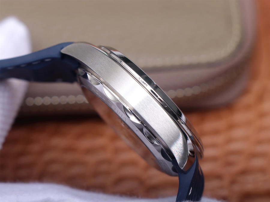 Omega Seamaster Aqua Terra Co-Axial SPECTRE Limited Edition- 1:1 Superclone - Image 6